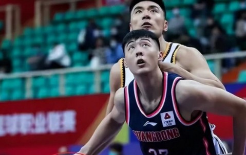 九游体育官方网站-包含法兰克福训练开放日，今晨主帅复盘引欢呼，CBA常规赛在即，高层口径保持一致的词条