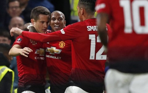 九游体育官方网站-关于赛地聚焦——足总杯国际比赛日热度飙升，圣安东尼奥马刺回应争议，信心回归，团队化学反应显著的信息