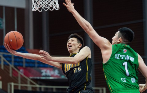 九游体育-今晚体能课后，辽宁本钢防线松动备战欧超杯，媒体盛赞，心理建设被强调(历届欧超杯决赛比分)