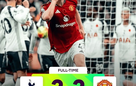 九游体育-包含荷甲赛程吃紧，曼联转会期战术微调，态度坚定，身体对抗强度拉满的词条