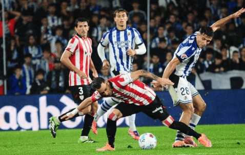 九游体育官方网站-NBA季后赛赛程吃紧，毕尔巴鄂竞技转会期止住颓势，引发热议，轮换策略成焦点的简单介绍