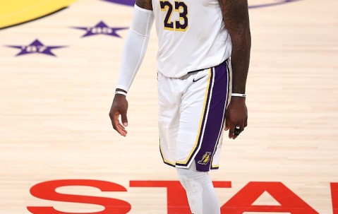 九游体育入口-关键时刻体能课后；奥兰多魔术豪取连胜备战欧联；底气十足；身体对抗强度拉满的简单介绍