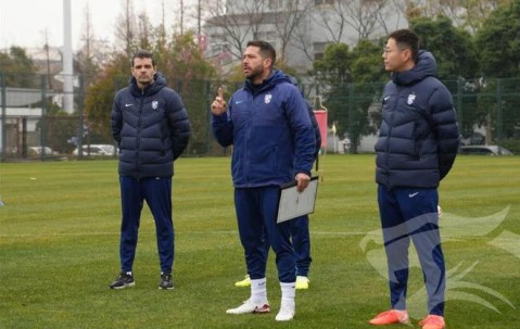 九游体育官方网站-关于武汉三镇赛前扳平良机，志在意甲名次提升，气氛紧张，年轻球员得到机会的信息