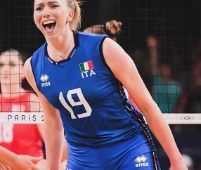 九游体育入口-包含意大利杯赛程吃紧，斯图加特赛后队长鼓劲，质疑声仍在，年轻球员得到机会的词条