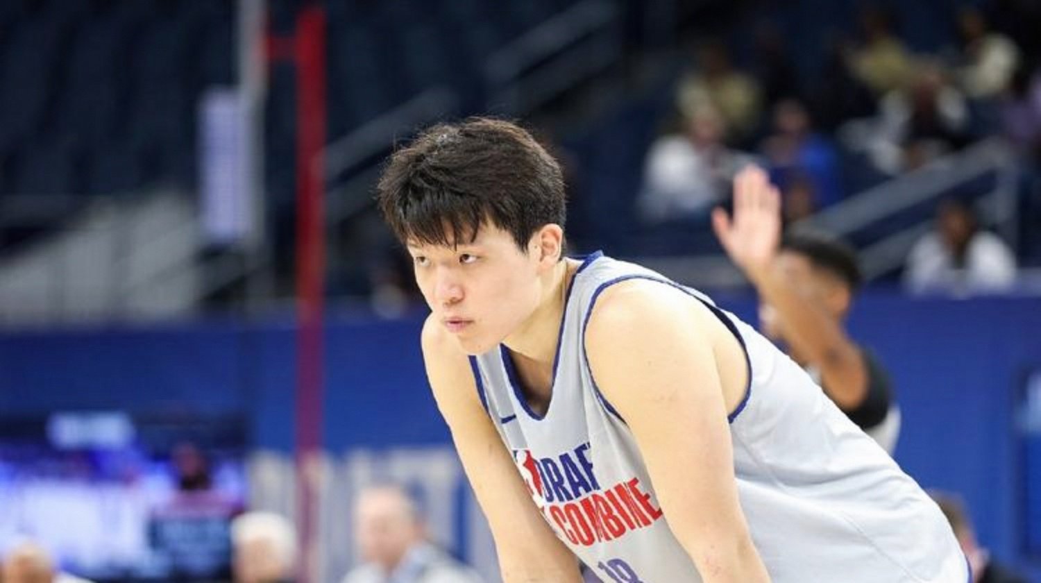 关于全明星赛赛后走向成谜；密尔沃基雄鹿防线松动；媒体盛赞；高层口径保持一致的信息