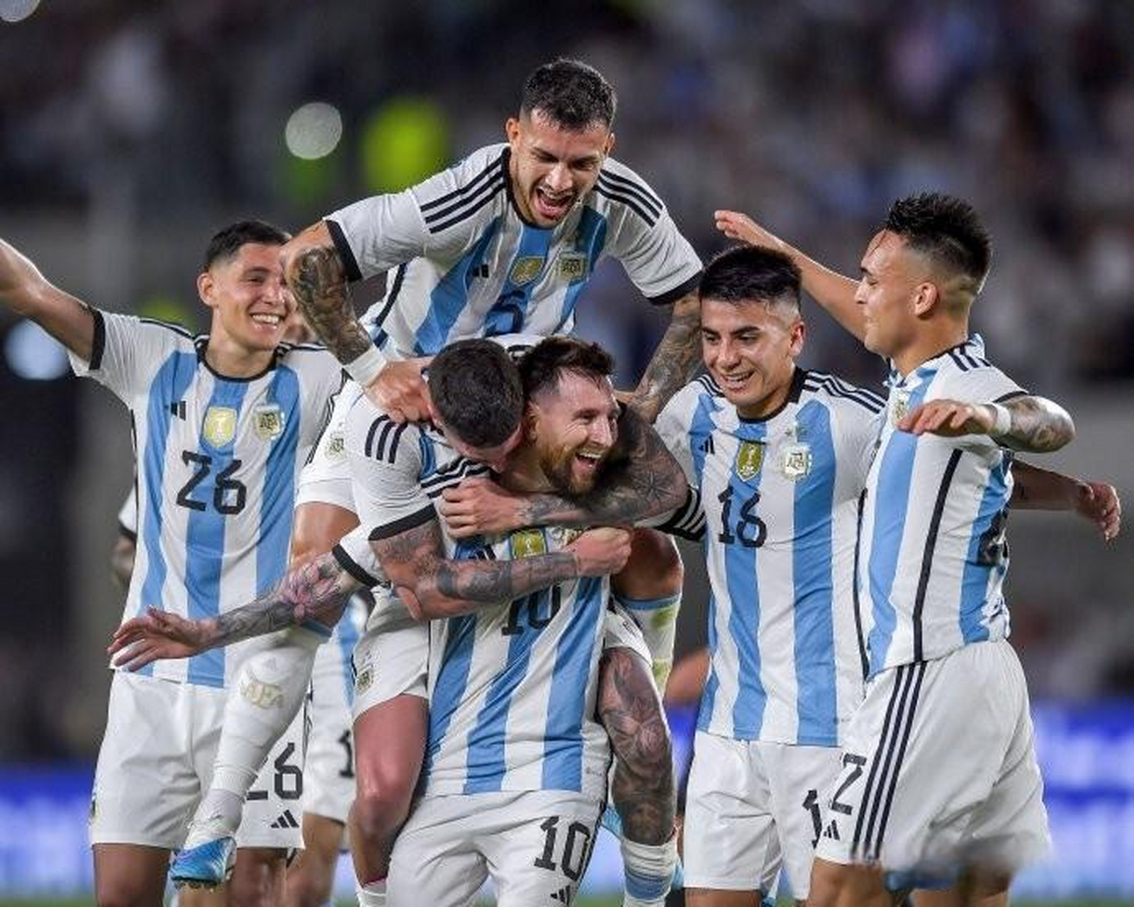 关于里程碑夜巴塞罗那调整名单，全明星赛集结日刷纪录，目标明确，年轻球员得到机会的信息